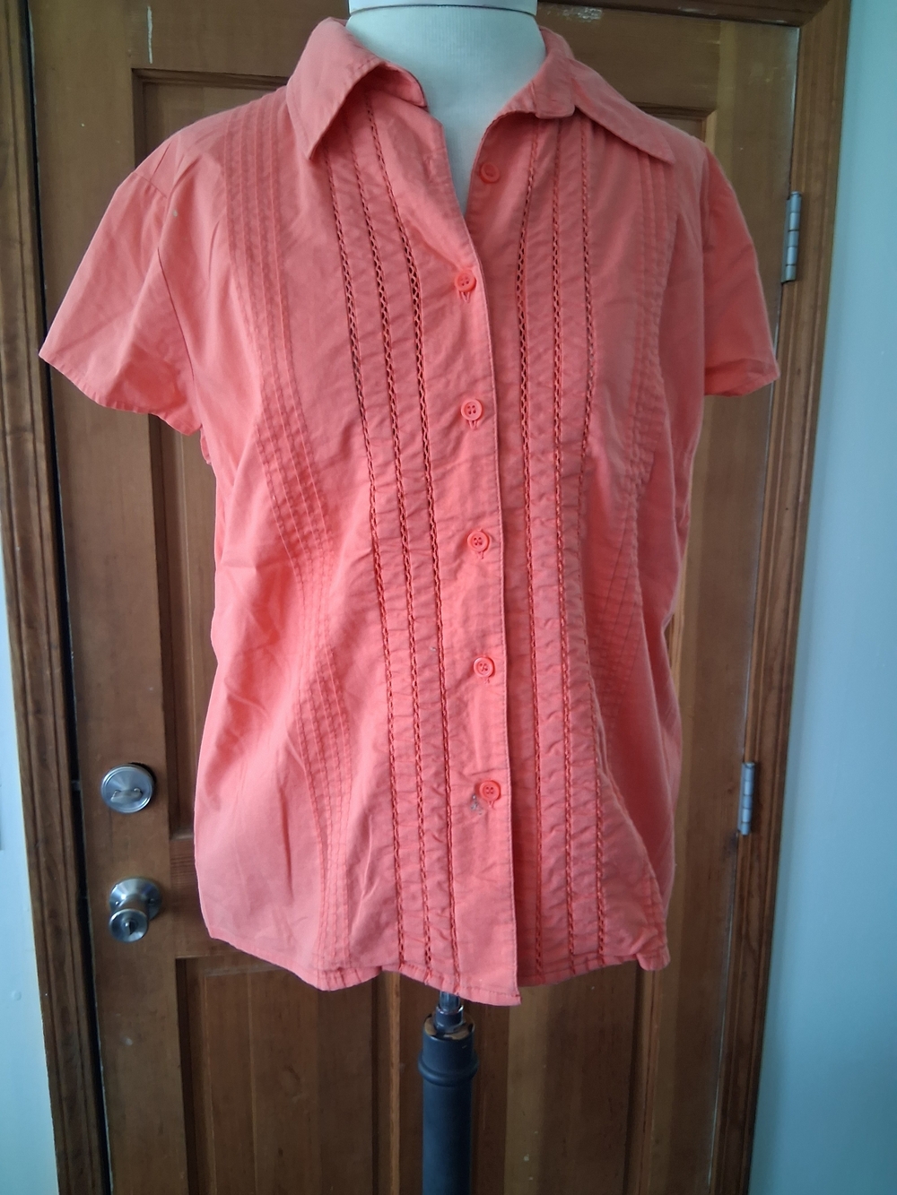 East 5th Coral Short-Sleeve Button-Front Top